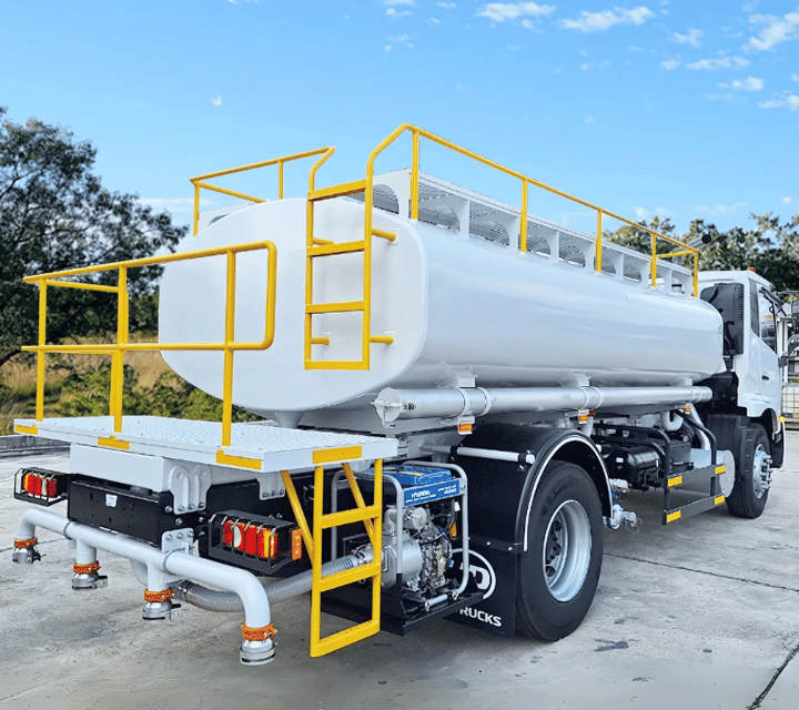 Water tanker truck 10,000 liters