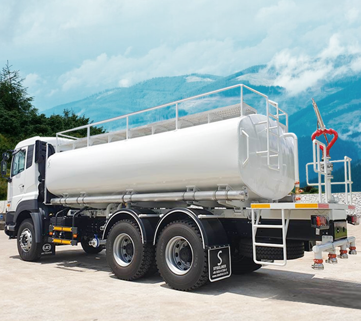 Build a water tanker truck We offer two types of water tanker truck designs: the Double D design and the cylindrical shape. Each design is tailored to meet your specific requirements, with a wide range of customization options available.