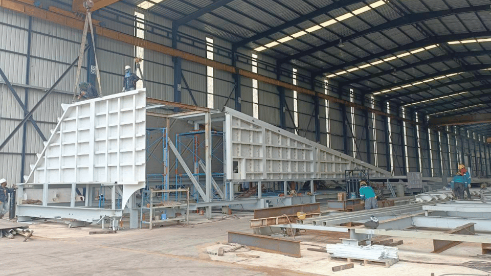 Steelmer provides the following fabrication work for the Granulator Scrubber