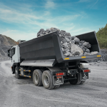 scow end tipper refers to a flat or slightly sloped end of a truck or trailer, typically used for transporting bulk materials like sand or gravel. Its design allows for easy unloading by tipping the contents out through the back.