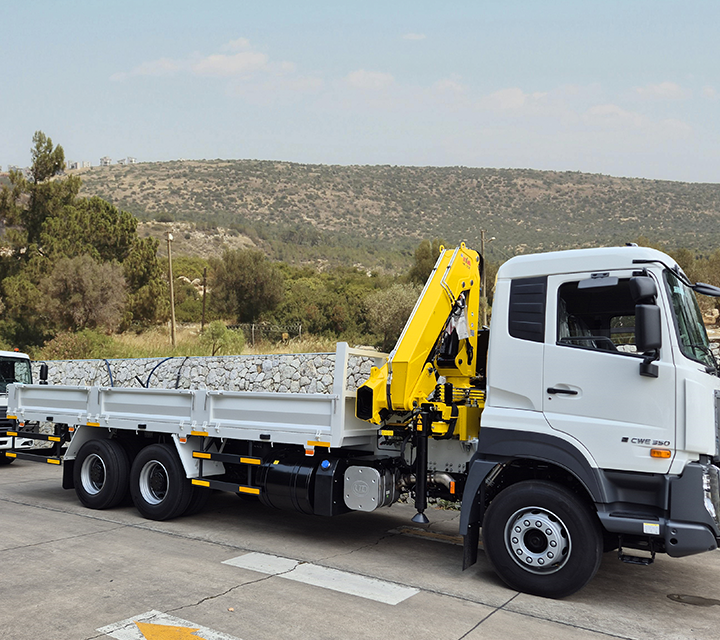 Cargo and crane truck 6x4 equipped with HYVA articulated knuckle-boom crane