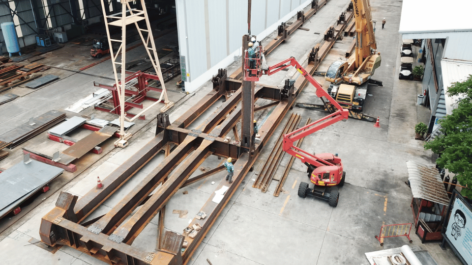 ปรับปรุงขยายสะพานรถไฟเหล็กความยาว 110 เมตร​